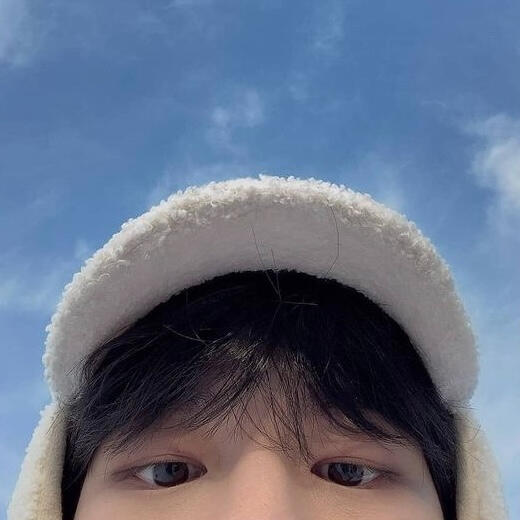 seungmo says hello! ^^